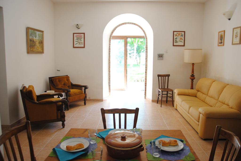 Agriturismo Casal Taccone Apartment Tarquinia Bilik gambar